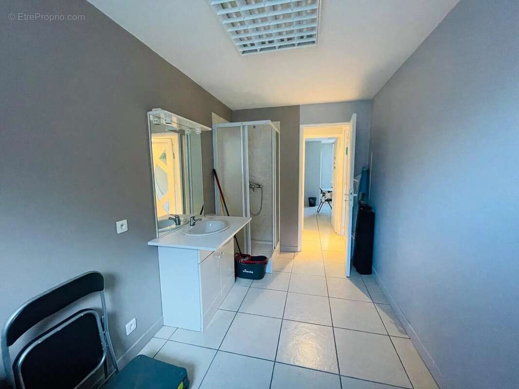 Commerce à CIERP-GAUD