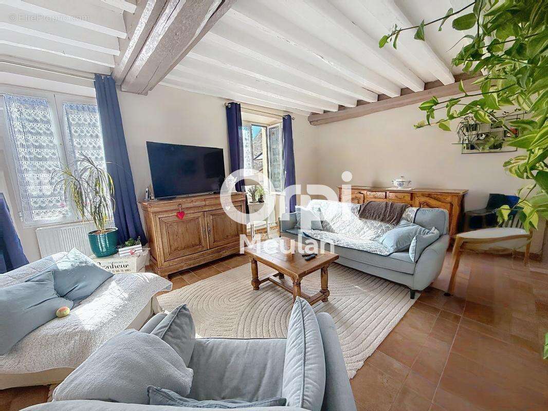 Maison à ARTHIES