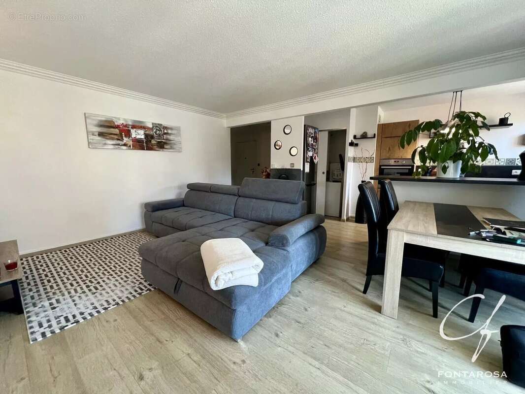 Appartement à FREJUS