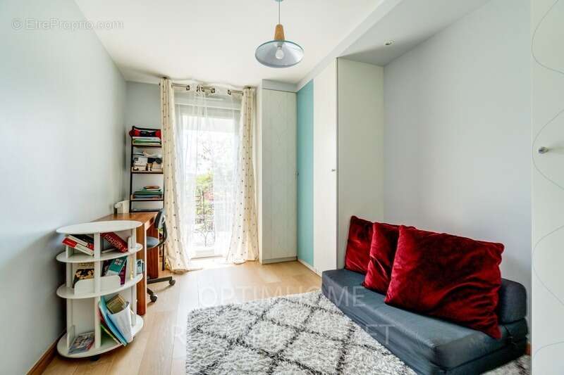 Appartement à NANTERRE