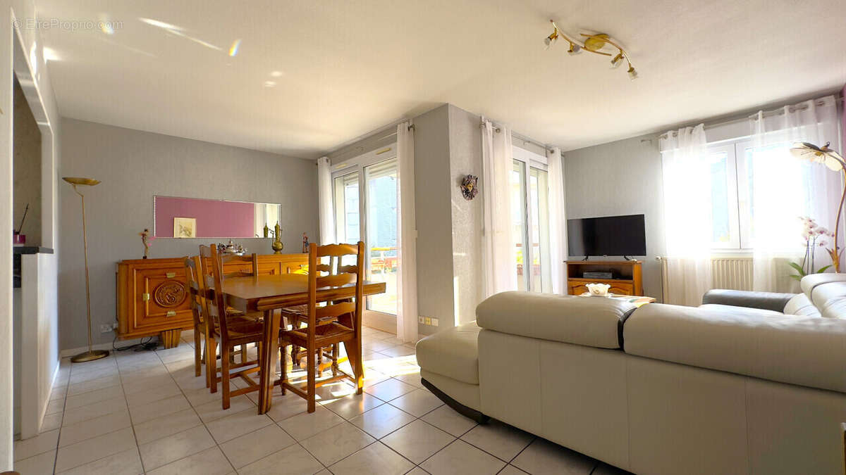 Appartement à ECHIROLLES