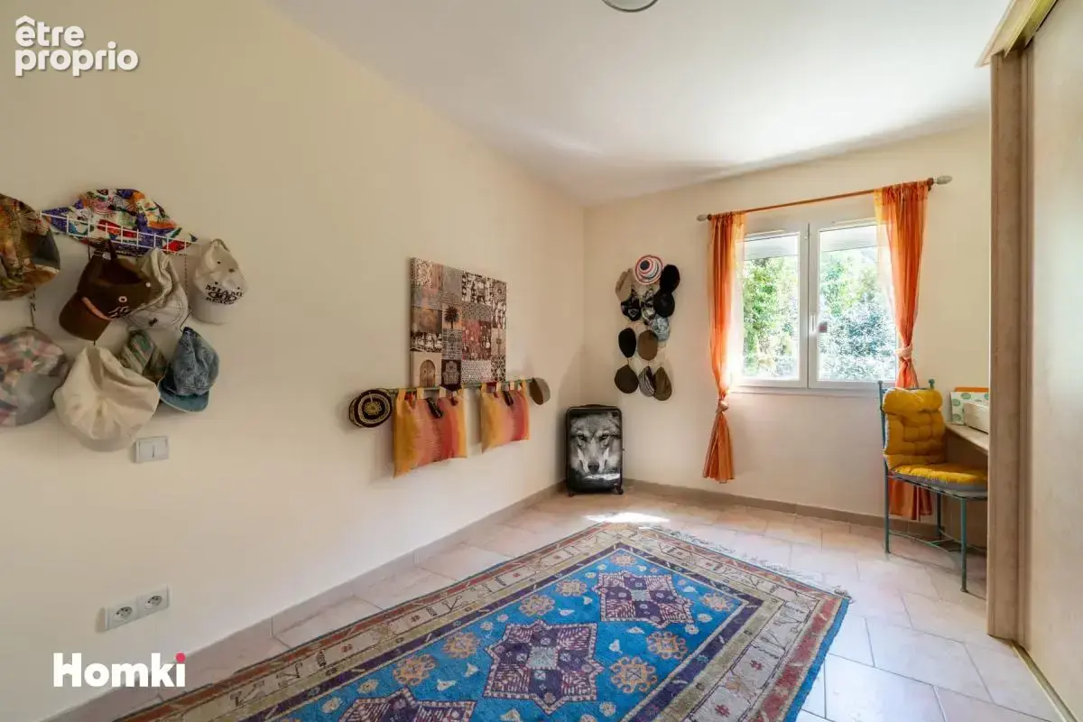 Proche Aix en Provence  – Villa d’exception avec appartement indépendant, piscine et prestations énergétiques remarquables - photo 13