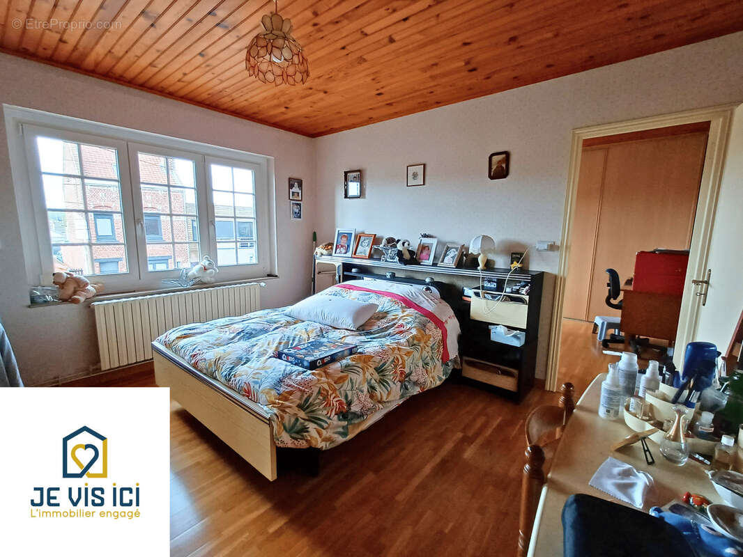 Maison à HALLENNES-LEZ-HAUBOURDIN