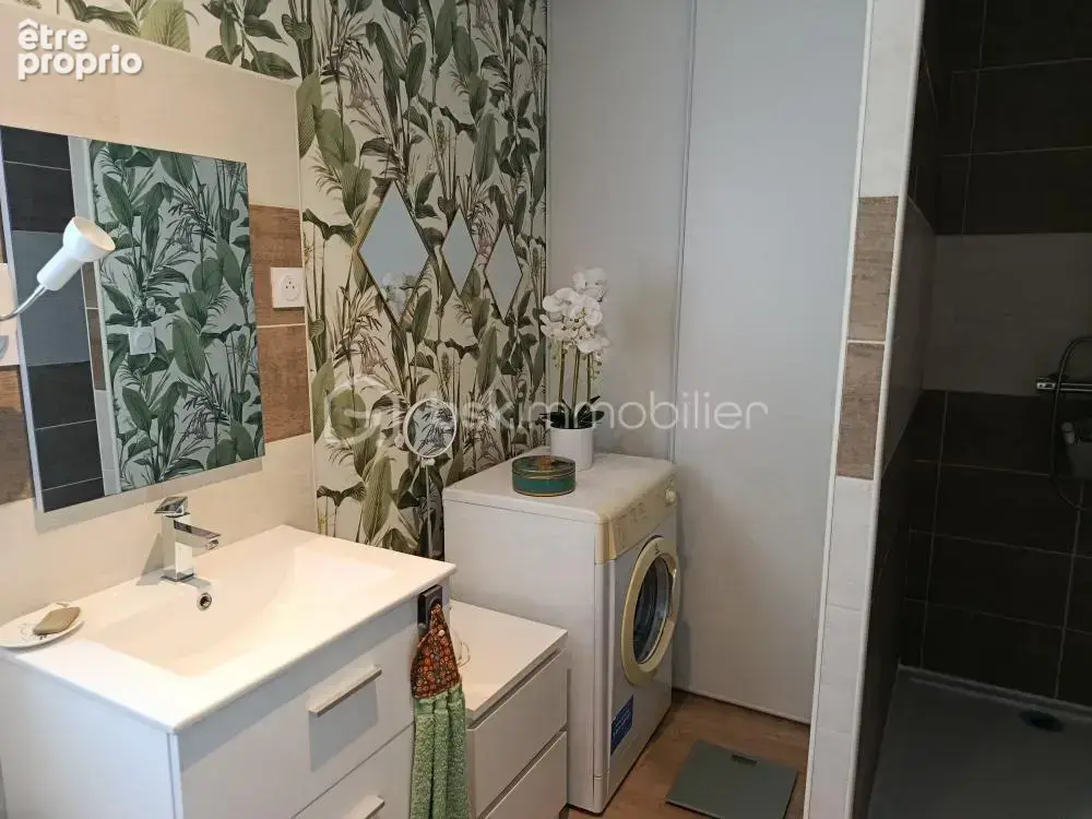 Disponible dès maintenant : Belle maison de 116m² avec annexe habitable de 54m², garage et double terrasse à Lisieux NORD - photo 13