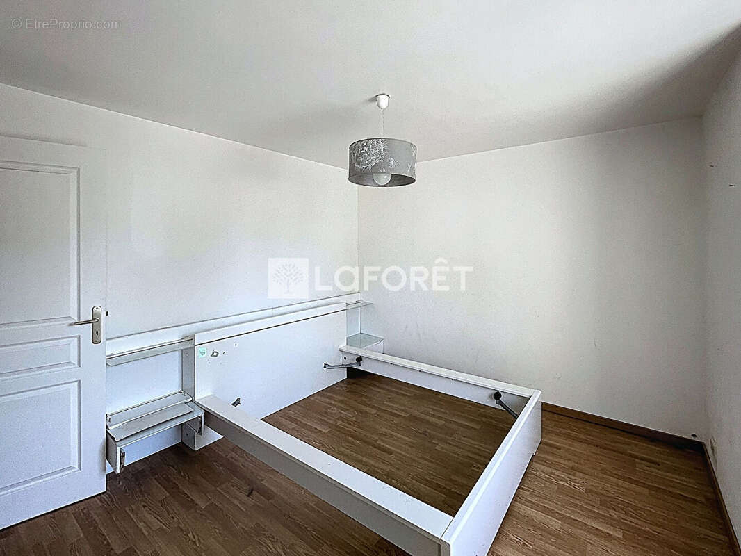 Appartement à SAINT-JEAN-LA-POTERIE
