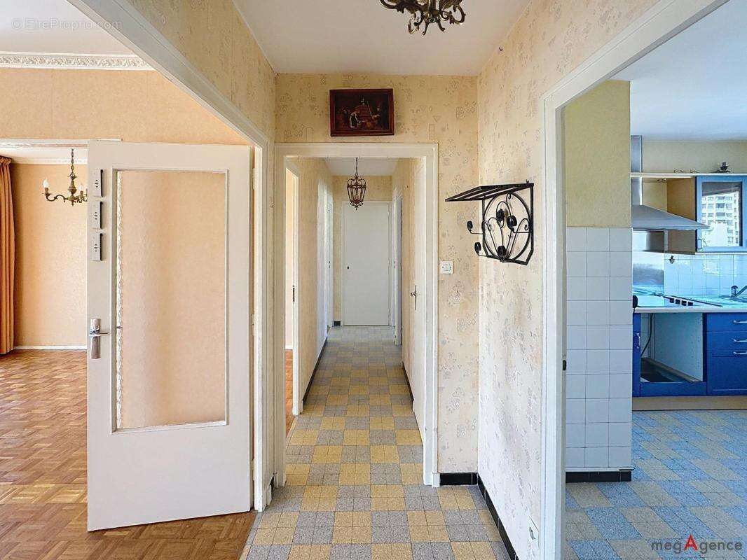 Appartement à ECHIROLLES