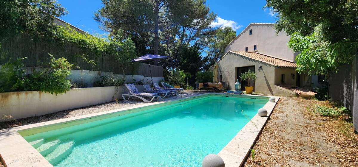 Maison à SUSSARGUES