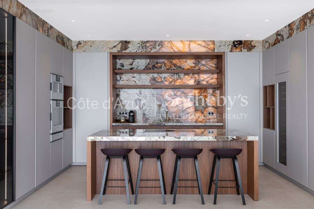 Villa contemporaine de 256 m² avec vue panoramique sur Monaco, piscine et cinq suites - photo 8