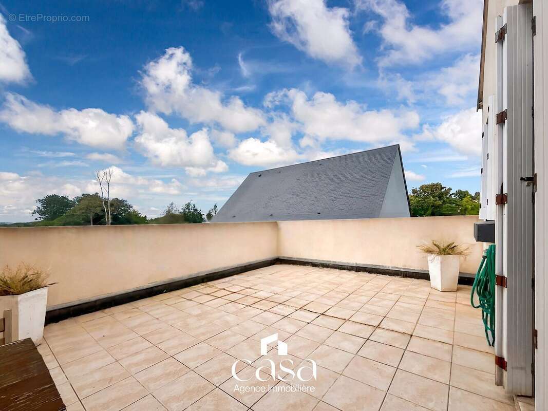 Maison à SAINT-MARTIN-DE-FONTENAY