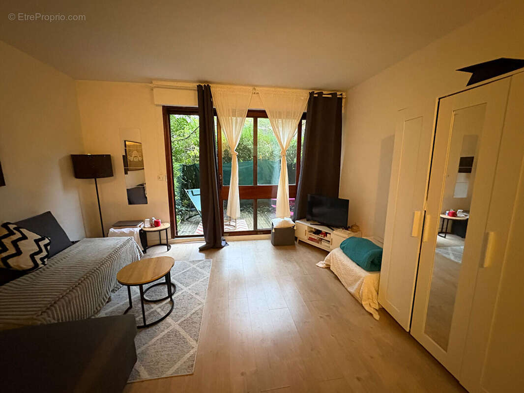 Appartement à FONTENAY-LE-FLEURY