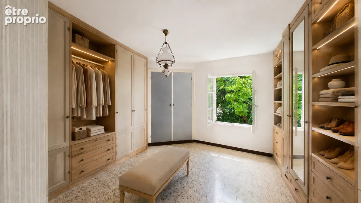 Sauveterre - Maison familiale de caractère, 4 chambres et terrain arboré de 2 600 m² - photo 15