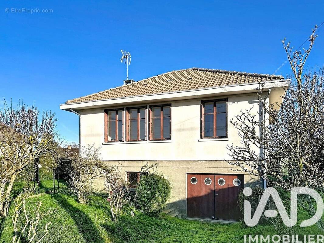 Photo 1 - Maison à COURTENAY