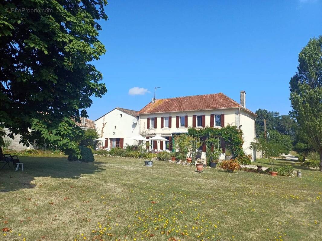 Charmante ferme charentaise avec vue magnifique et potentiel gîte - photo 15