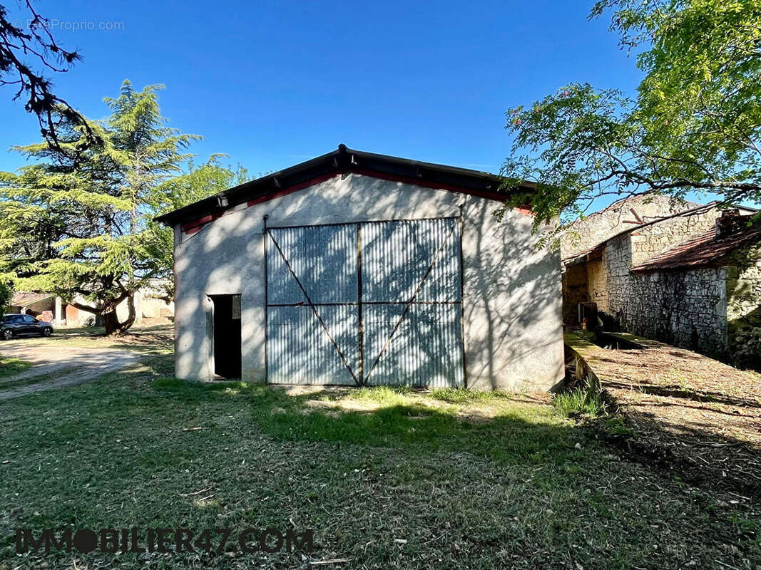 Maison à MADAILLAN