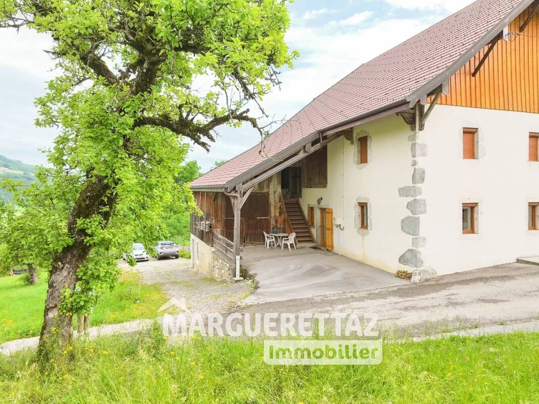 Maison à BOGEVE