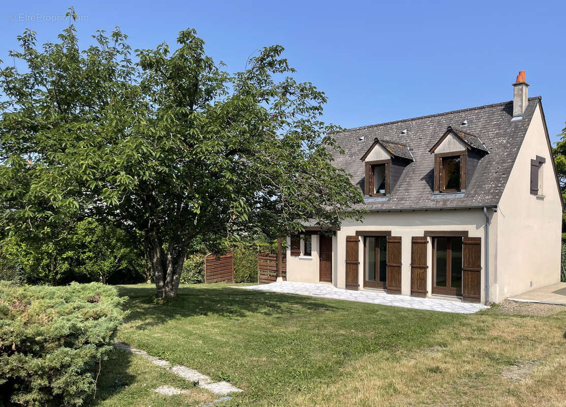 Maison à NEUILLE-PONT-PIERRE