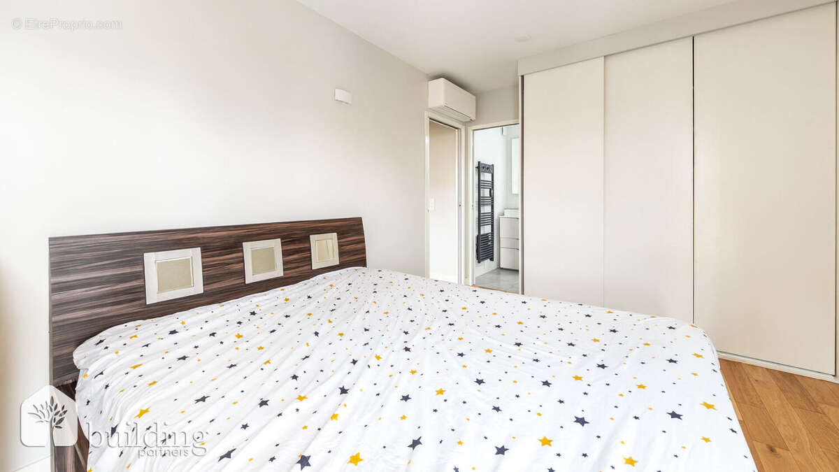 Courbevoie Hôtel de Ville - Appartement 4 pièces de 81.09 m² et un balcon de 5.17 m² - photo 6