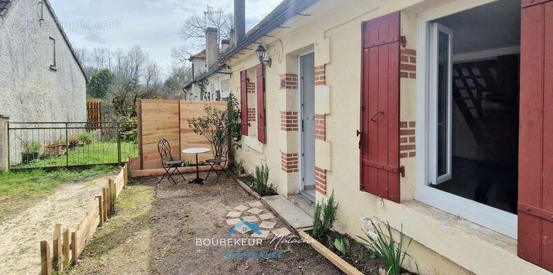 Maison à SAINT-MARTIAL-D&#039;ARTENSET