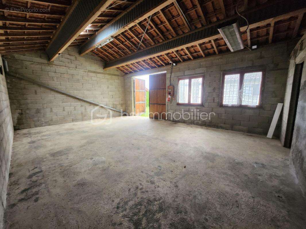 Maison à VOUNEUIL-SOUS-BIARD