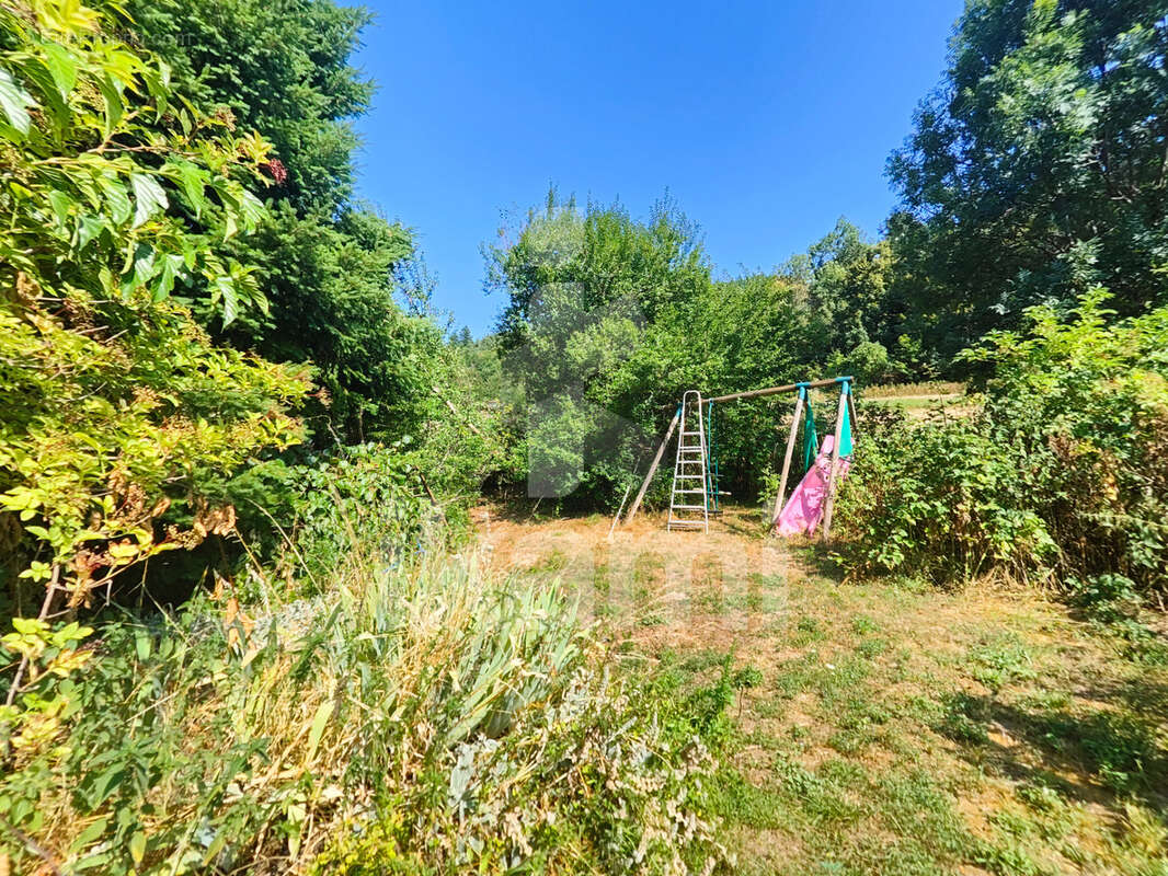 Ensemble immobilier avec terrain de 1 000 m2 et stationnement - photo 12
