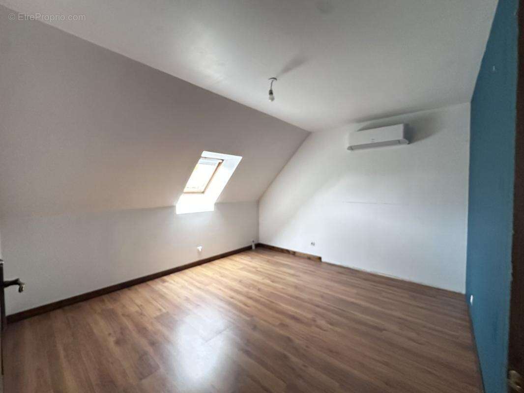 Maison à VILLETANEUSE