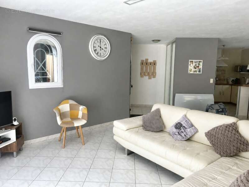 Maison plain-pied avec local indépendant de 106 m² sur superbe parc de 10 000 m² – Birac-sur-Trec (47) - photo 7
