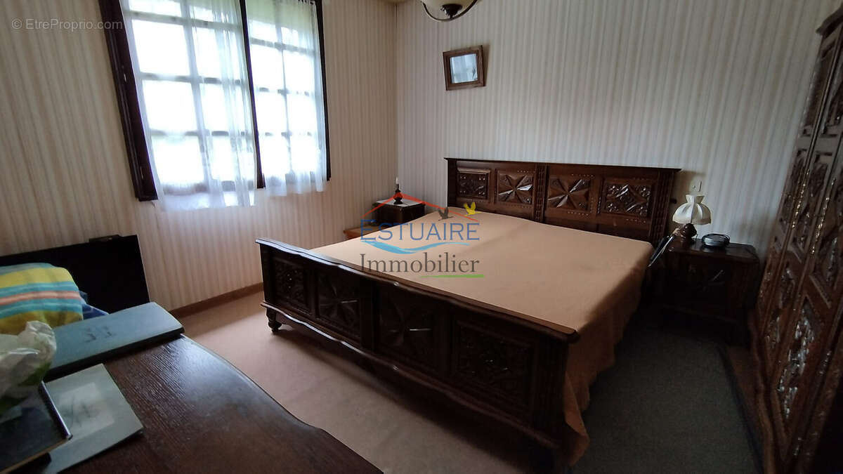 Maison à SAINT-ETIENNE-DE-MONTLUC