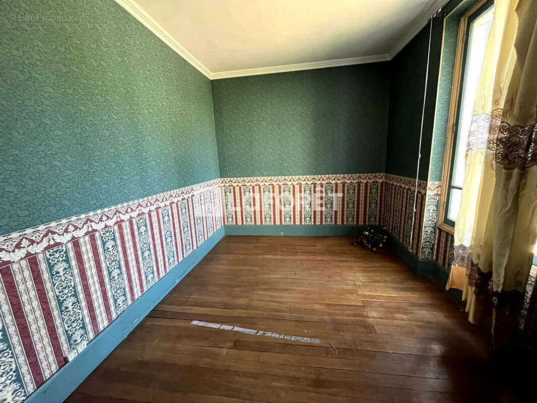 Maison à LES MUREAUX