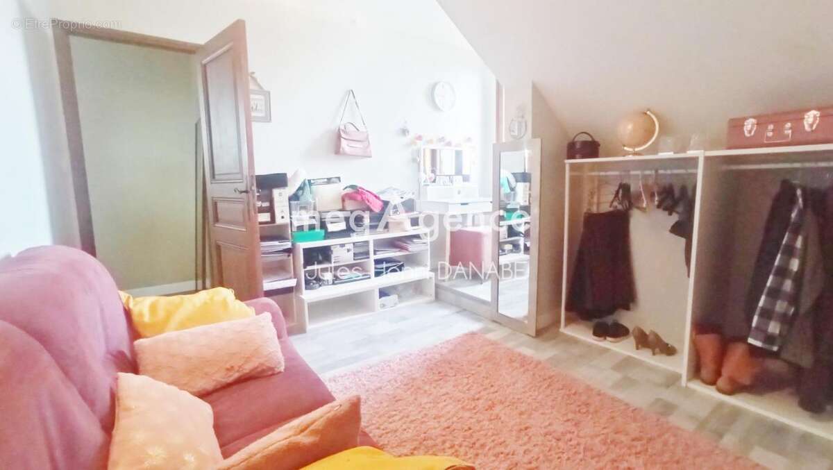 Maison à FERRIERES-EN-GATINAIS