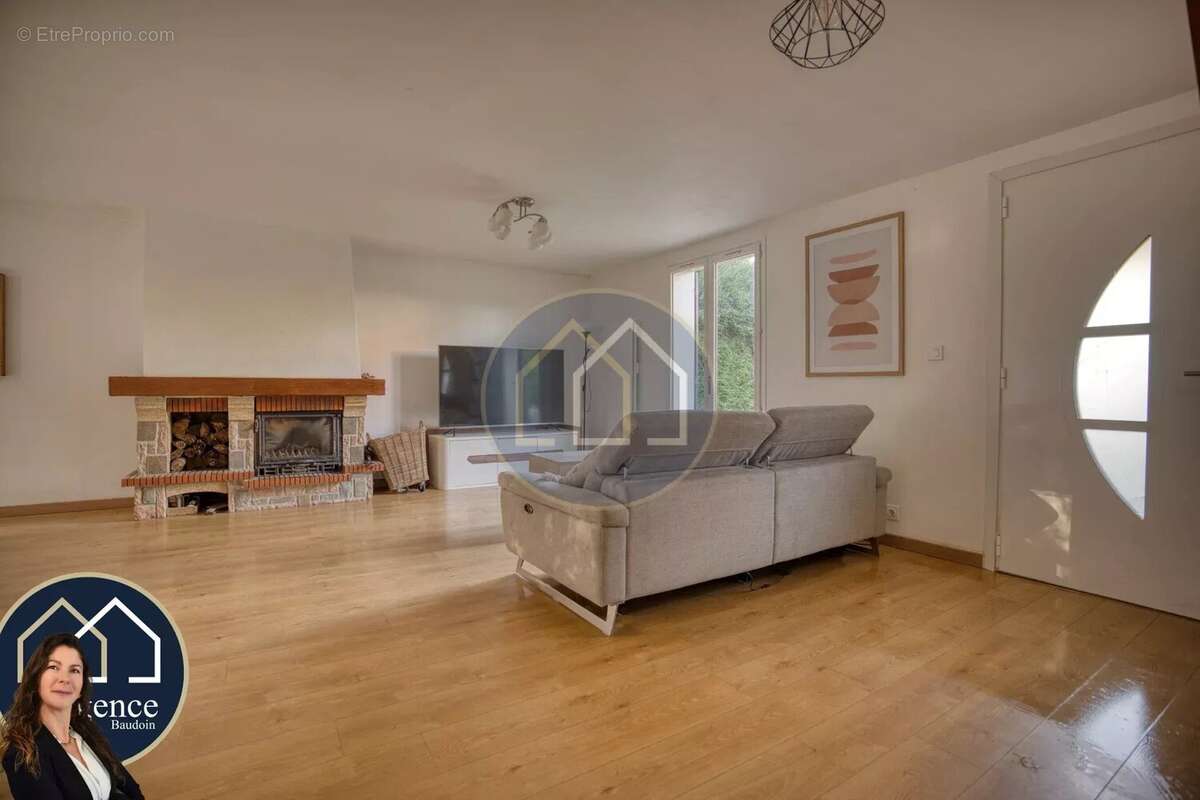 Maison à LA BOISSIERE-ECOLE