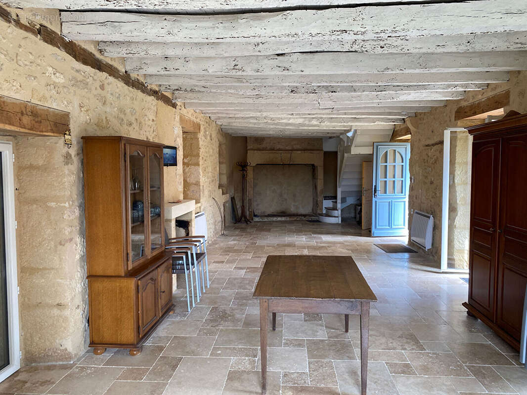 Maison à LES EYZIES-DE-TAYAC-SIREUIL