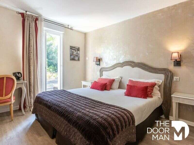 Commerce à LE LAVANDOU