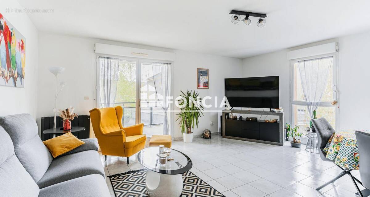 Appartement à ARS-SUR-MOSELLE