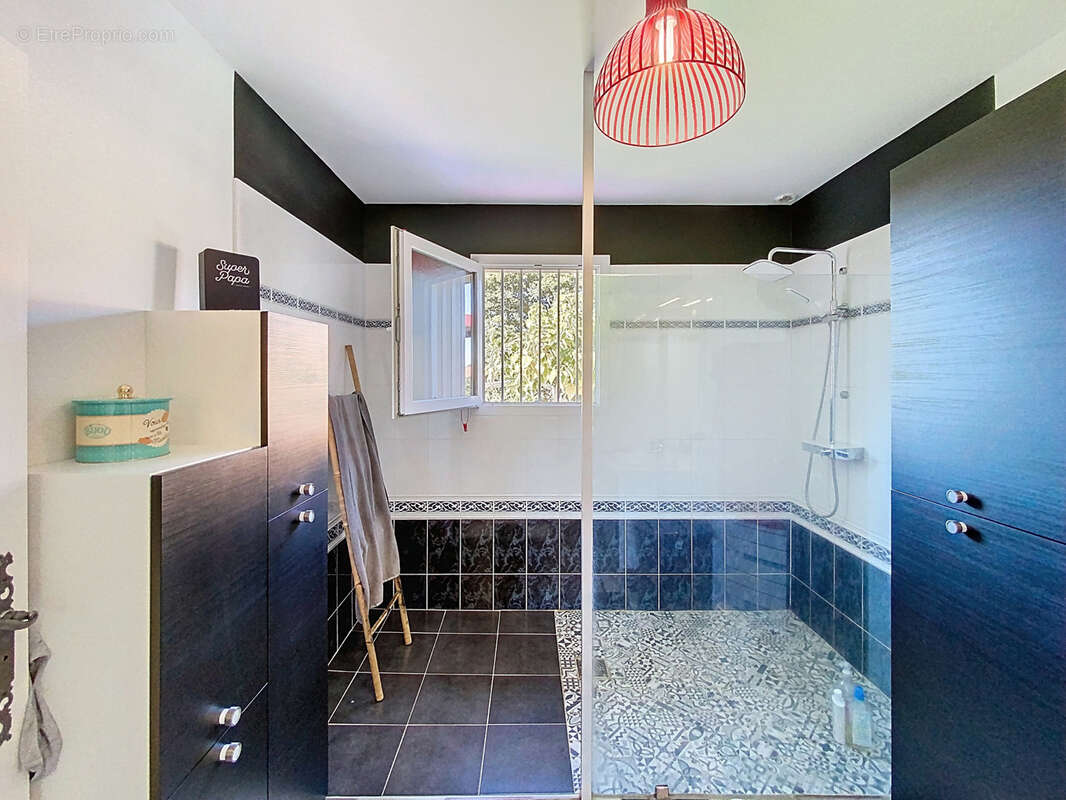 Maison à ORADOUR-SUR-GLANE