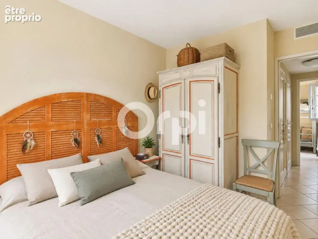 T3 traversant avec terrasse / dernier etage - domaine camiole - residence securisee + piscine + stationnement privatif - photo 5