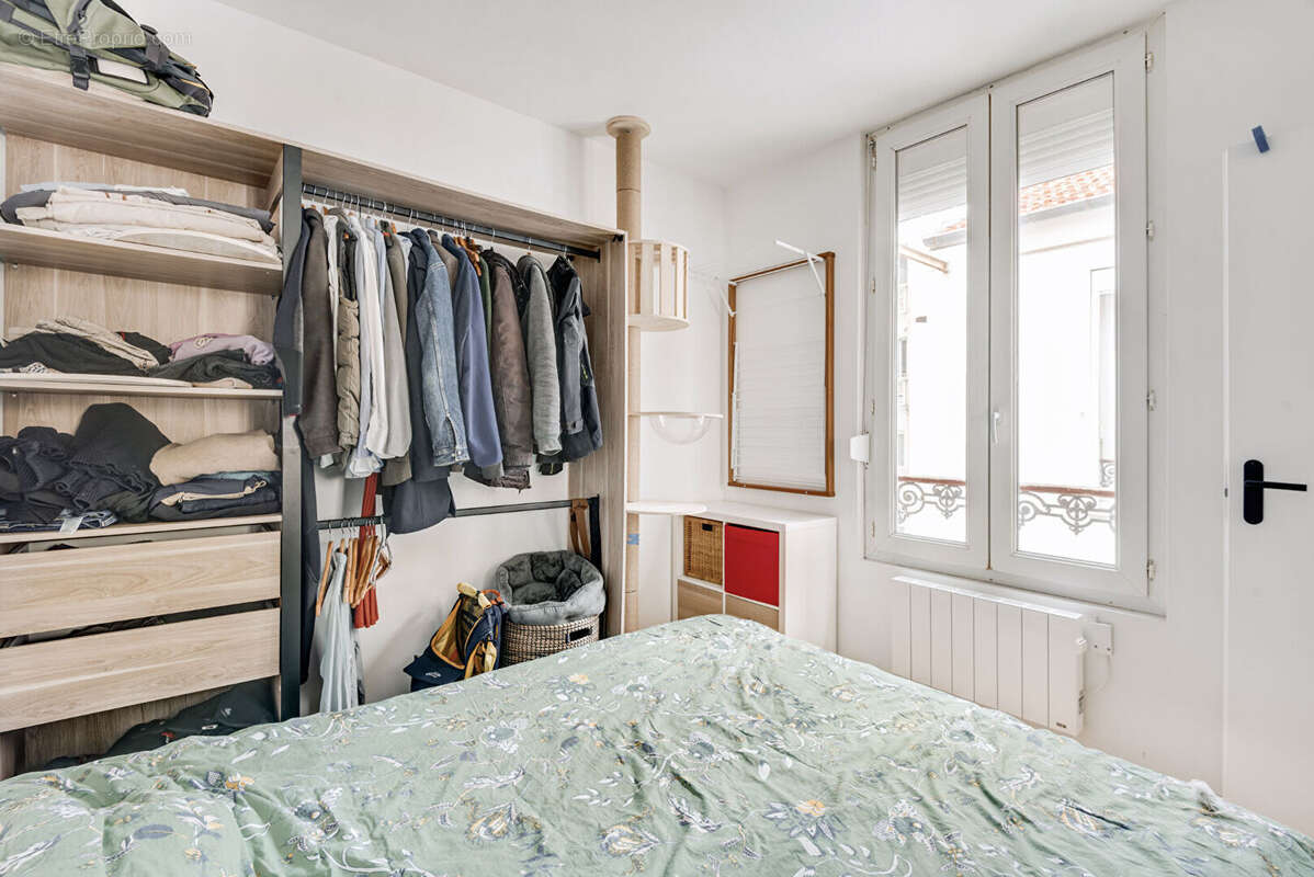 Appartement à PARIS-14E
