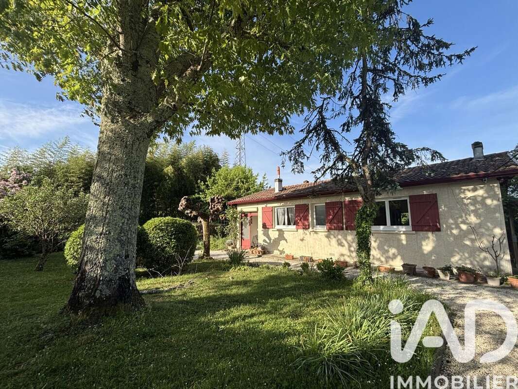 Photo 2 - Maison à LEOGNAN