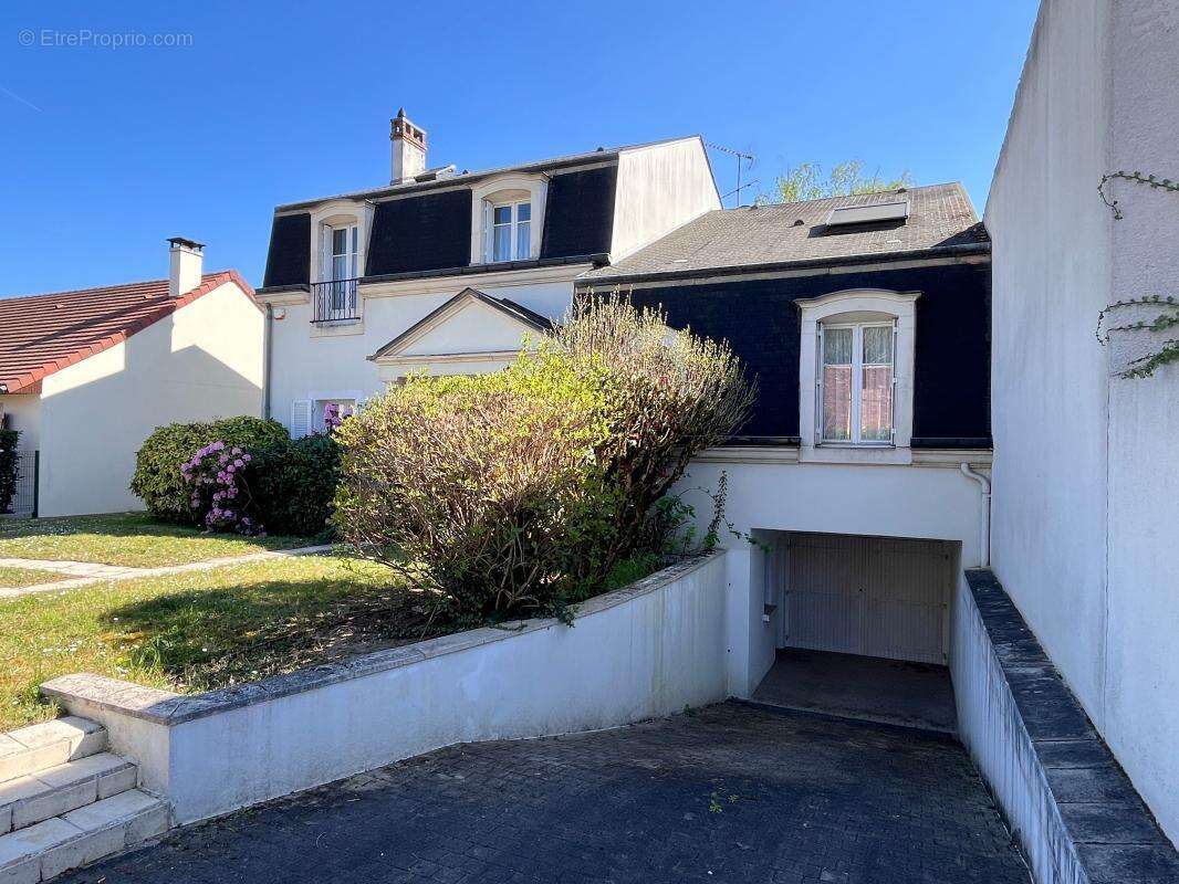 Maison à SAINT-DENIS-EN-VAL