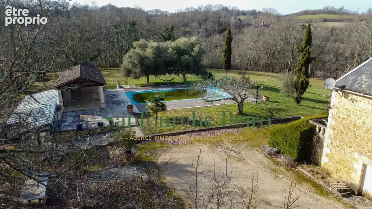 Face à la Bastide de Domme, vallée de la Dordogne, à 14 km de Sarlat, Périgord Noir - photo 21