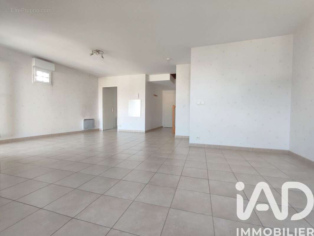 Photo 3 - Appartement à EZANVILLE