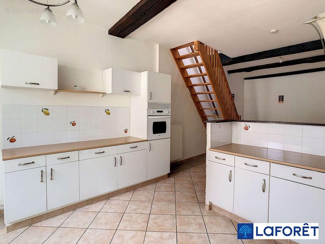 Appartement à IS-SUR-TILLE