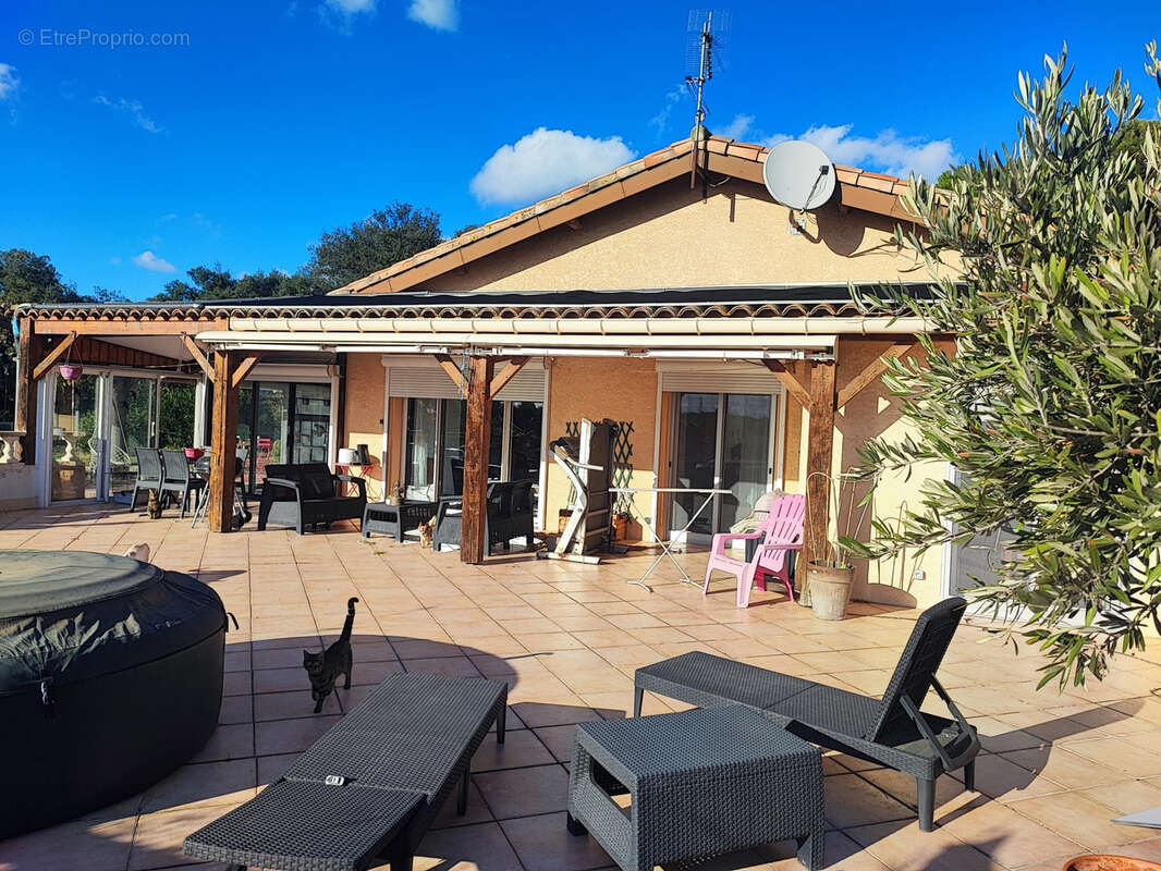 Maison à CAUNES-MINERVOIS