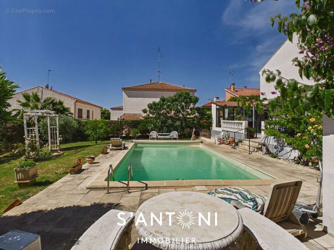 BEZIERS - Maison familiale 186 m² avec piscine et grand terrain de 860 m² - photo 25