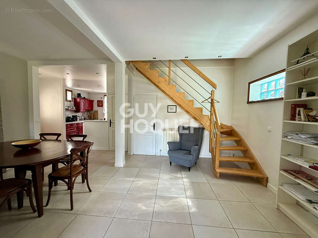 Maison à NEUILLY-SUR-MARNE