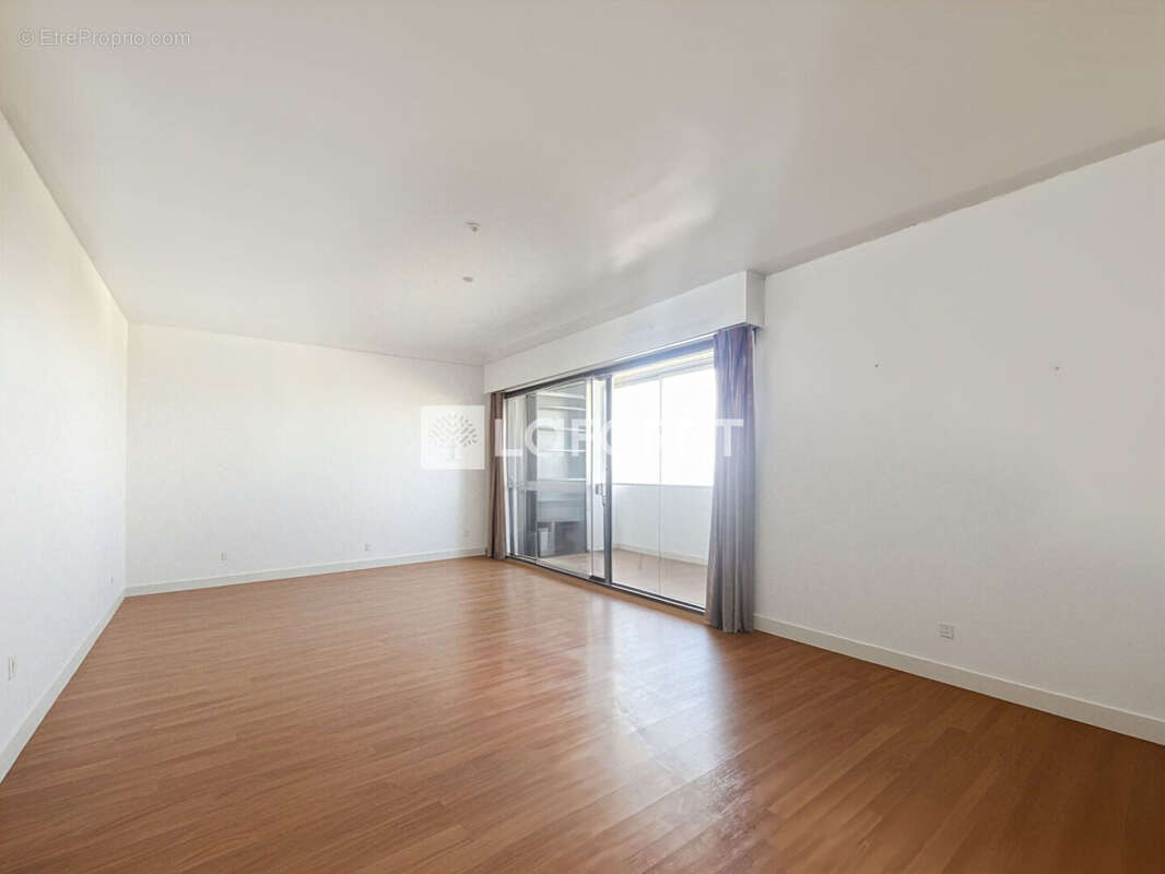 Appartement à MAISONS-ALFORT