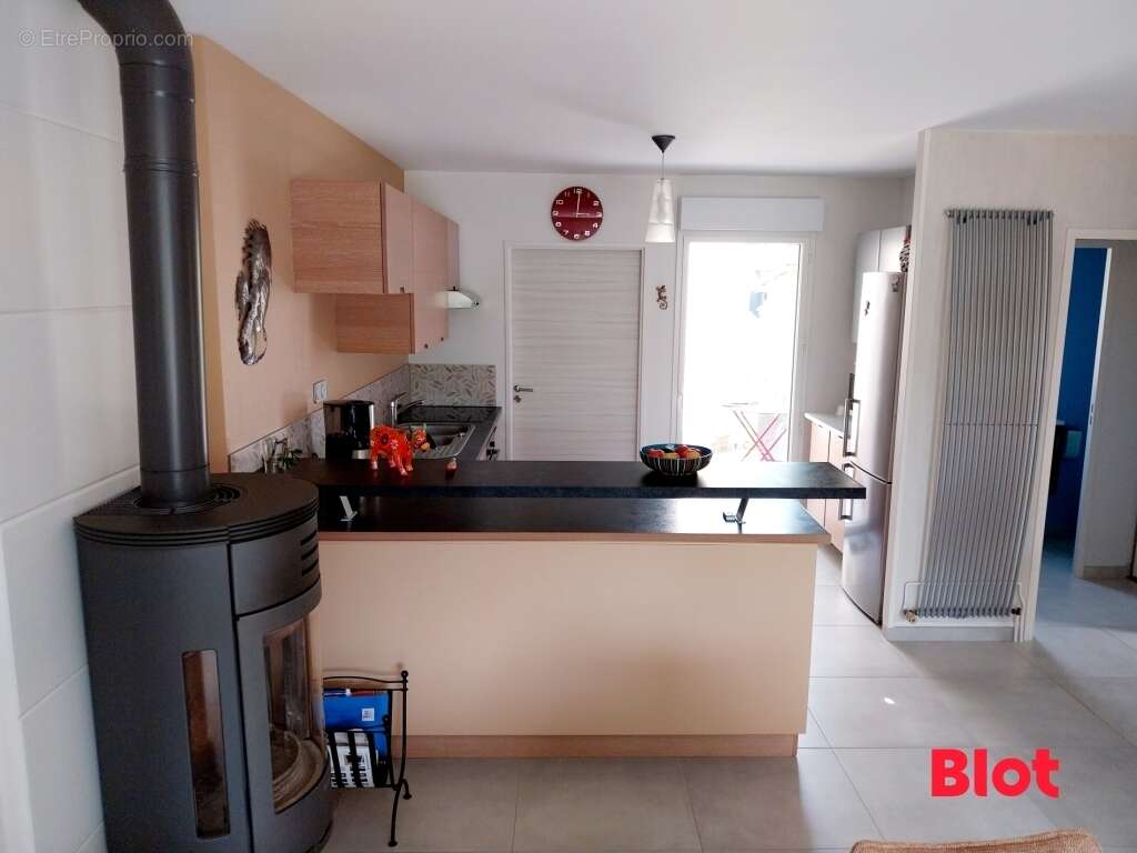 Maison à SAINT-JACQUES-DE-LA-LANDE