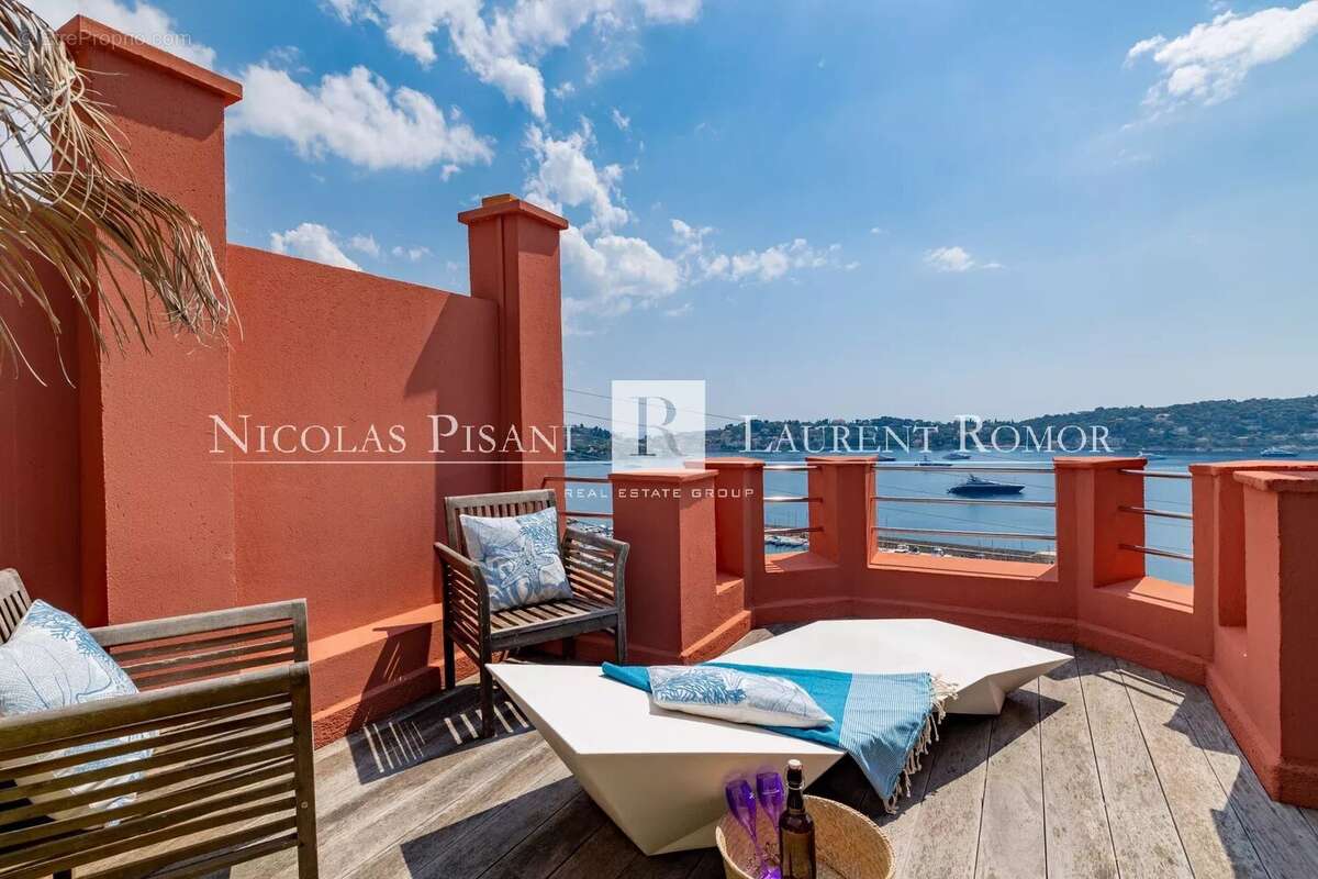 Appartement à VILLEFRANCHE-SUR-MER