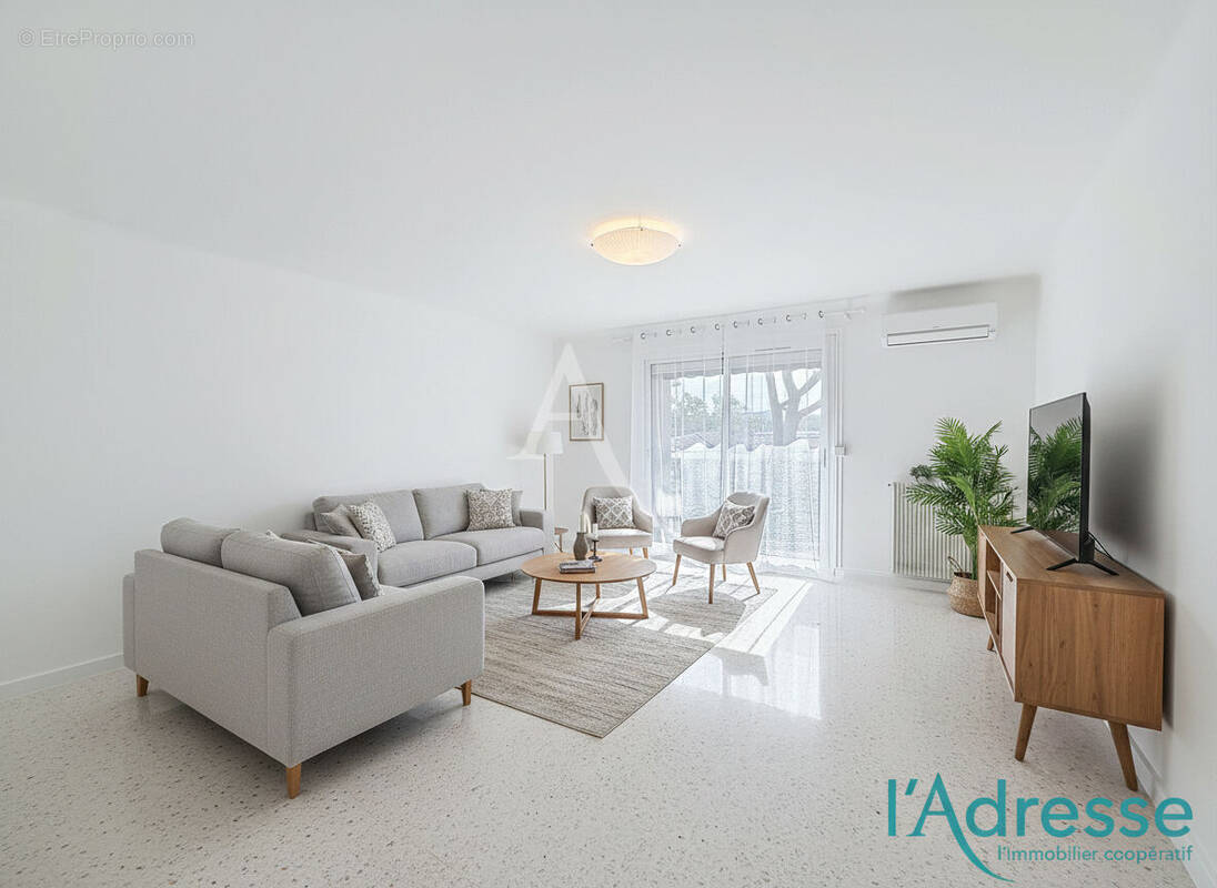 Appartement à MANDELIEU-LA-NAPOULE