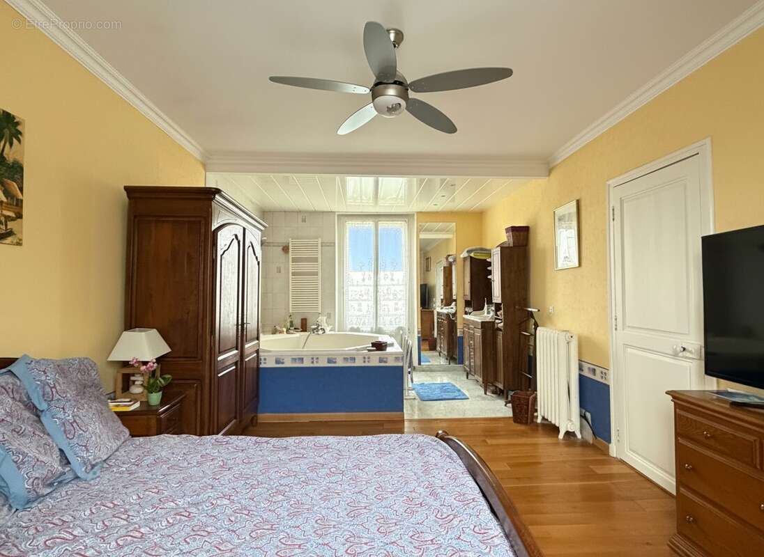 Maison à MONTLIGNON