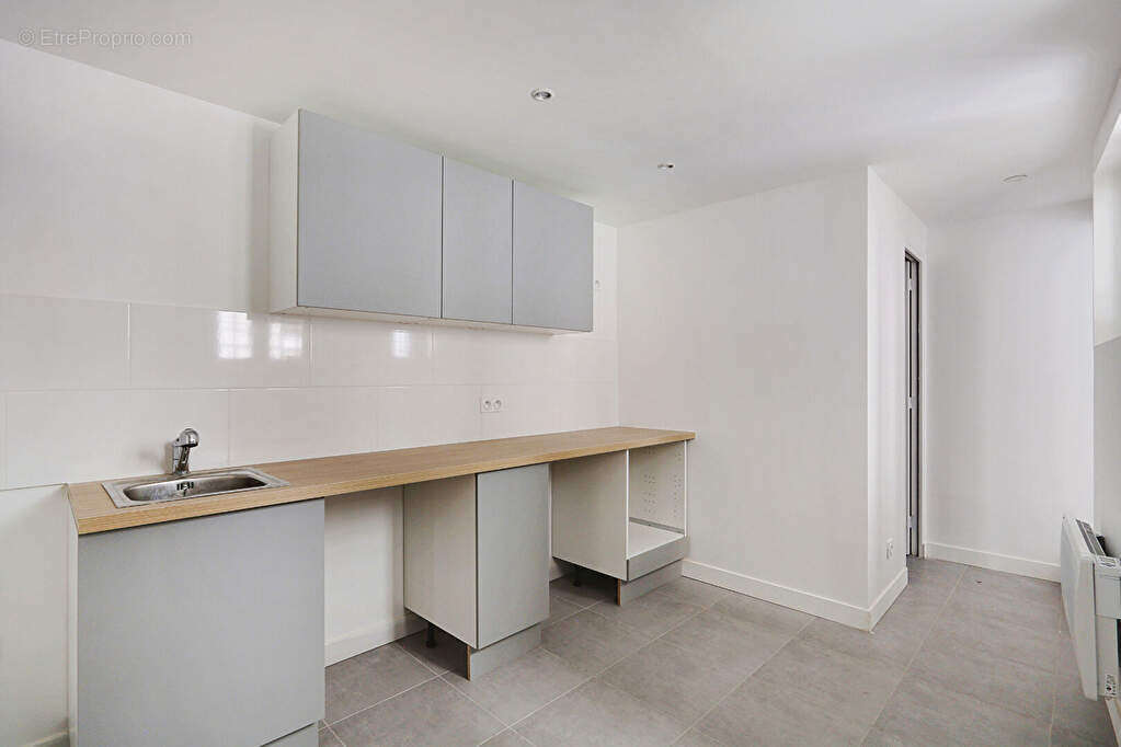 Appartement à PARIS-1E